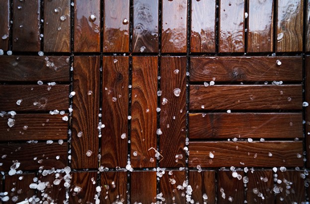 How to Protect Hardwood Floor During the Winter